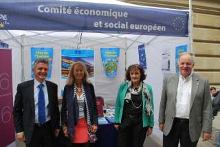 La délégation luxembourgeoise du CESE à la Fête de l’Europe 2016 à Luxembourg, Place d'Armes 